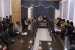 نقد و بررسی