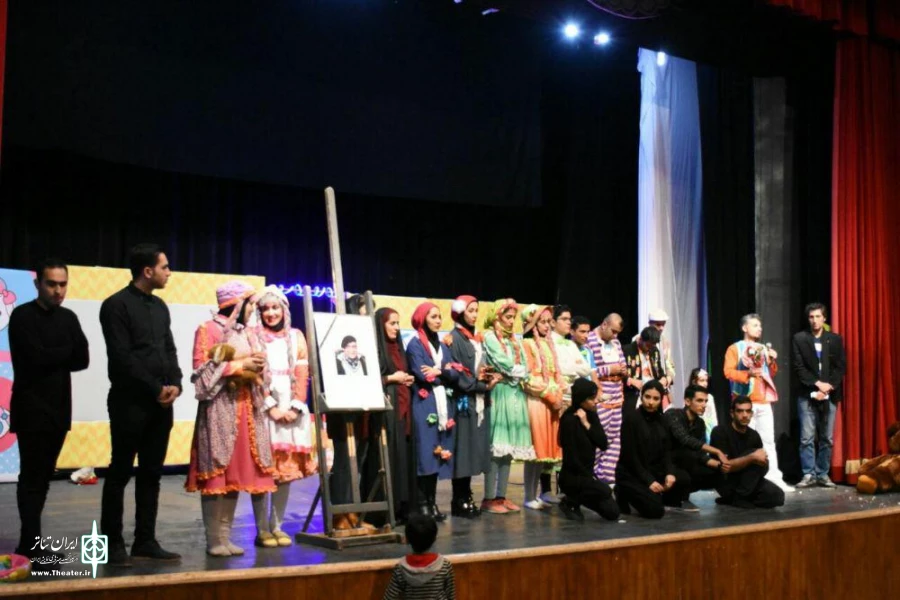 یادبود حسین محب اهری