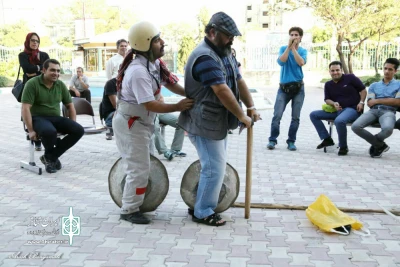 به همت گروه فریاد تجربه

نمایش خیابانی « اگه تو بودی چه میکردی » در اراک اجرا شد
