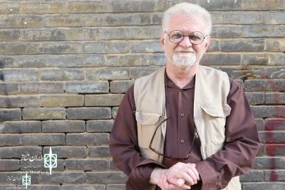 مسعود سمیعی پیشکسوت نمایشنامه نویسی در پاتوق ایران تئاتر:

تنها زن نویس در طول تاریخ نمایش ایران هستم