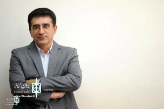 قادر آشنا:

بسته حمایتی وزارت ارشاد برای هنرمندان به زودی اعلام می شود
از گروه های تئاتری متضرر حمایت خواهیم کرد