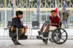 حشمت‌الله زارعی: واکنش‌ تماشاچیان نمایش خیابانی باعث شور و حال عجیبی می‌شود 2