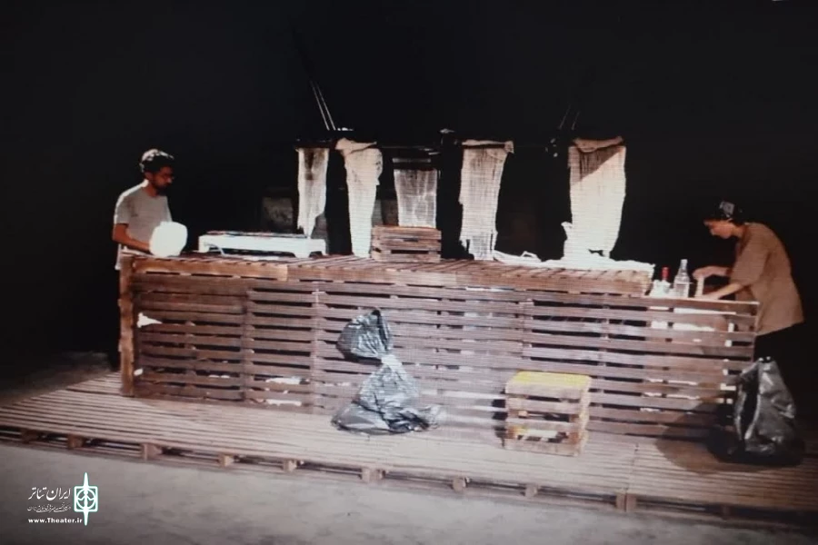 اجرای نمایش «روییدن» در دلیجان 2