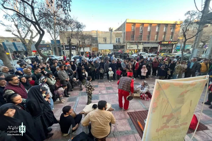 گزارش تصویری اجرای نمایش خیابانی نمایش« عمو نوروز کجایی؟»