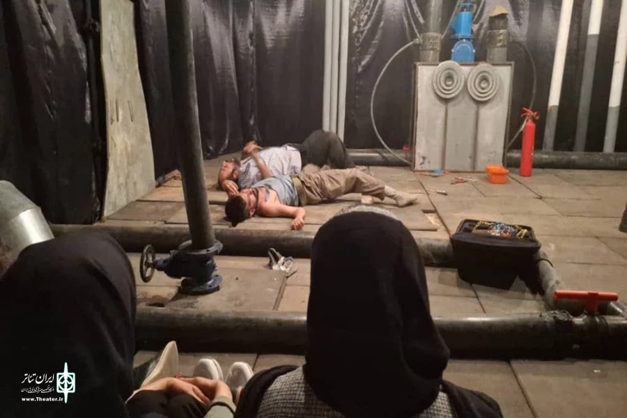 «سیم آخر» به روی صحنه رفت